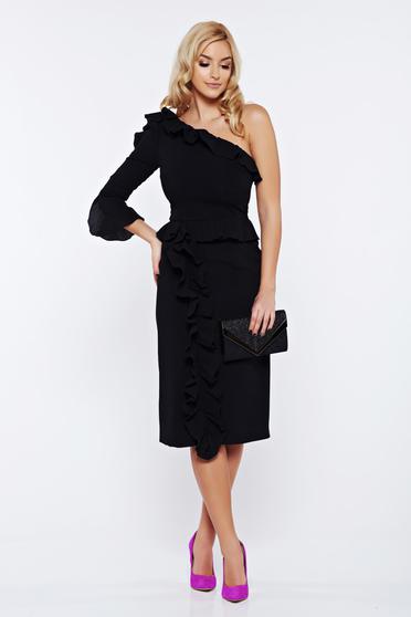 Rochie Ana Radu neagra de ocazie pe umar cu volanase