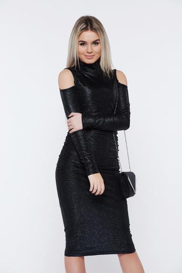 poze cu Rochie PrettyGirl neagra de ocazie tip creion pe gat cu umeri decupati