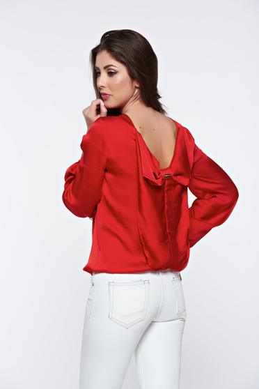 Bluza dama PrettyGirl rosie eleganta cu spatele decupat cu aspect satinat