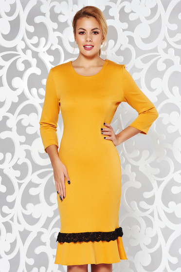 Rochie StarShinerS mustarie office din material moale cu aplicatii de dantela