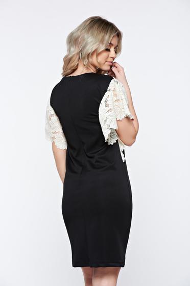 poze cu Rochie StarShinerS neagra tip balon brodata cu aplicatii de dantela