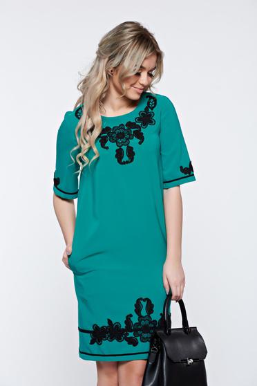 Rochie LaDonna turcoaz eleganta cu insertii de broderie cu buzunare