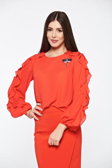 Bluza dama LaDonna rosie eleganta din material vaporos accesorizata cu brosa