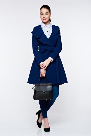 poze cu Trench Artista albastru in clos captusit pe interior accesorizat cu cordon