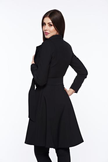 poze cu Trench Artista negru in clos captusit pe interior accesorizat cu cordon
