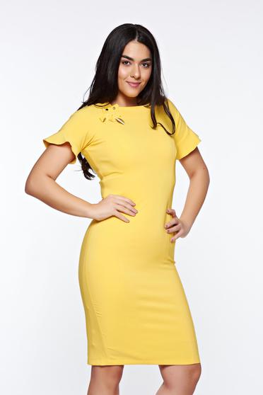 Rochie LaDonna galbena eleganta captusita pe interior cu aplicatii cusute manual