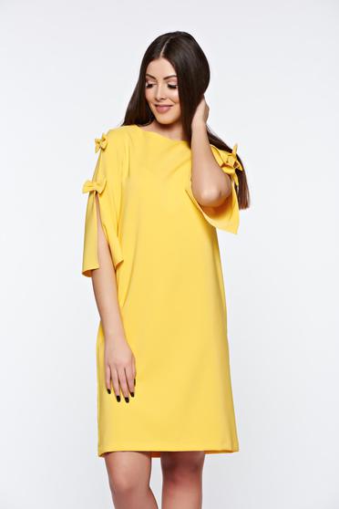 Rochie LaDonna galbena eleganta din stofa usor elastica cu croi larg