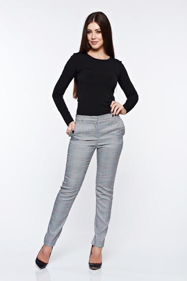 poze cu Bluza dama LaDonna neagra basic cu un croi mulat din material usor elastic