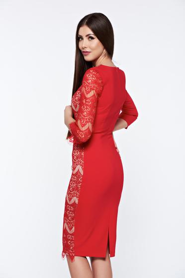 poze cu Rochie StarShinerS rosie eleganta tip creion cu aplicatii de dantela