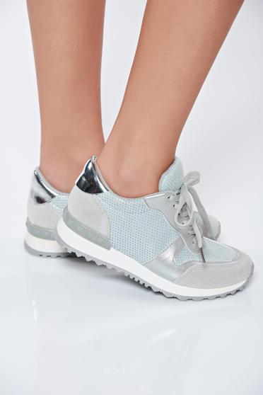 Pantofi sport argintiu casual cu talpa usoara din material lucios cu siret