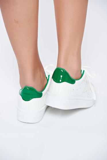 poze cu Pantofi sport alb casual din piele ecologica cu siret