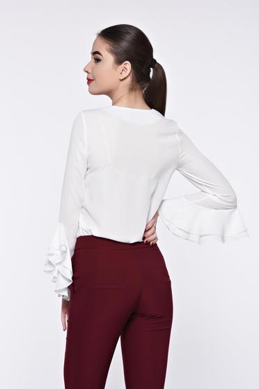 poze cu Camasa dama PrettyGirl alba eleganta din material vaporos cu decolteu in v