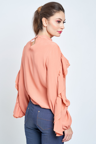 poze cu Bluza dama PrettyGirl piersica eleganta cu croi larg din material vaporos cu volanase