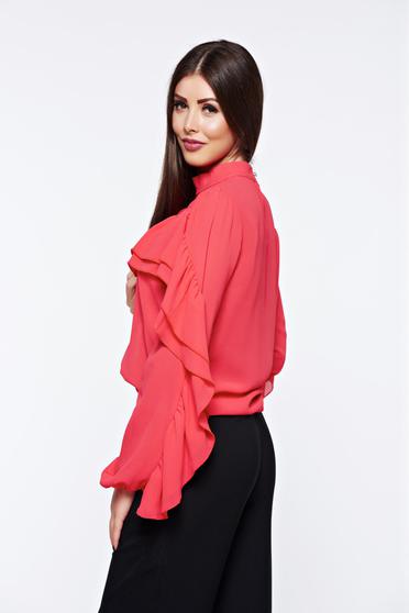 poze cu Bluza dama PrettyGirl corai eleganta cu croi larg din material vaporos cu volanase