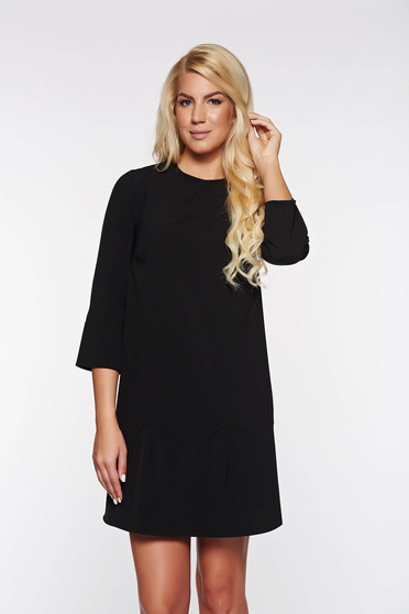 Rochie PrettyGirl neagra eleganta cu croi larg accesorizata cu o fundita