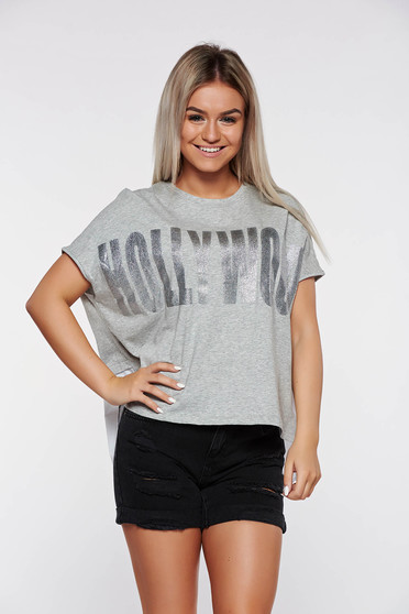 Tricou gri casual asimetric cu croi larg din bumbac cu imprimeu cu scris