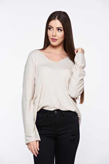Bluza dama crem cu croi larg din material moale tricotat