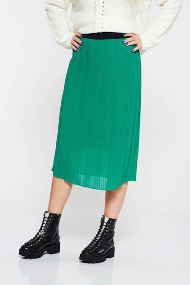 Fusta verde casual plisata cu elastic in talie captusita pe interior