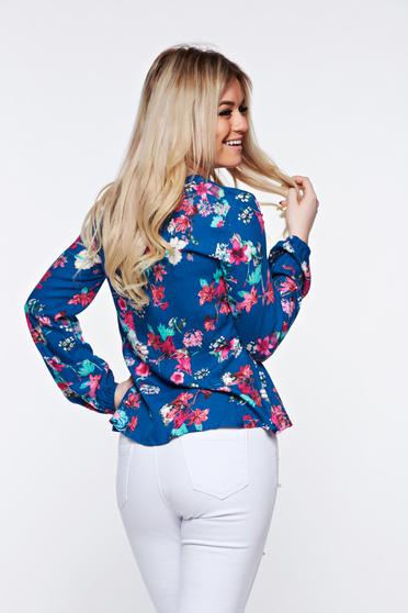poze cu Bluza dama Top Secret albastra casual cu croi larg din material neelastic cu decolteu in v