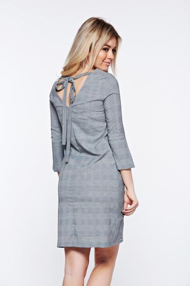 poze cu Rochie Top Secret gri office cu croi larg din stofa subtire usor elastica