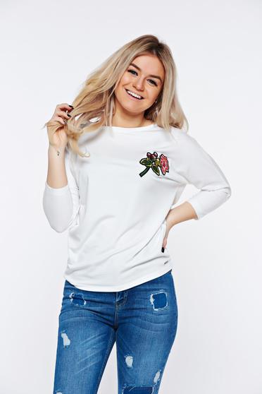 Bluza dama Top Secret alba casual brodata cu croi larg din material usor elastic