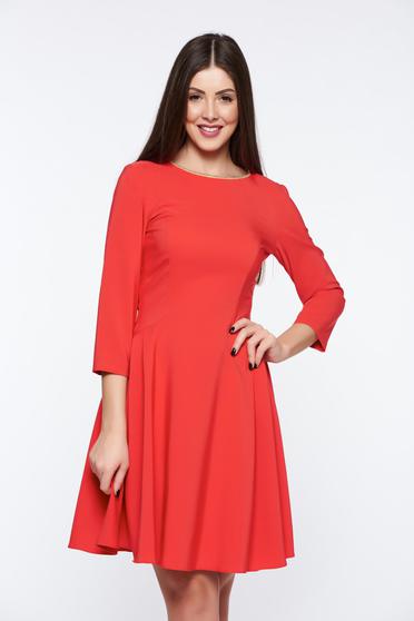 Rochie LaDonna rosie eleganta in clos din material elastic cu aplicatii la gat