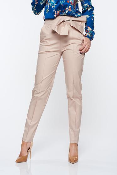 Pantaloni PrettyGirl nude office conici cu talie inalta din material usor elastic