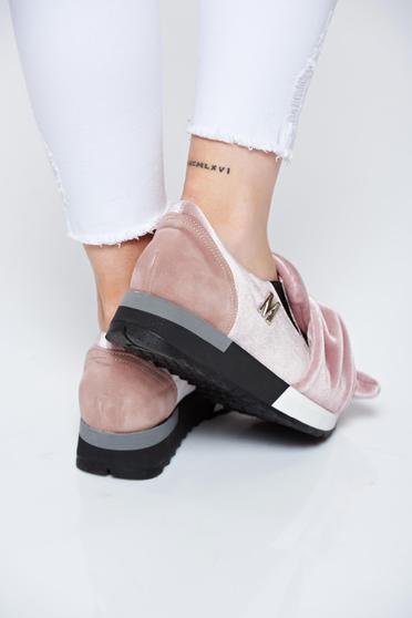 poze cu Pantofi sport rosa MissQ casual cu talpa usoara din catifea si interior de piele