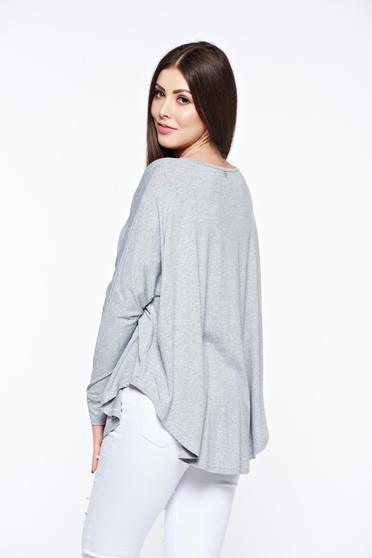 poze cu Bluza dama MissQ gri casual cu croi larg din material elastic si fin