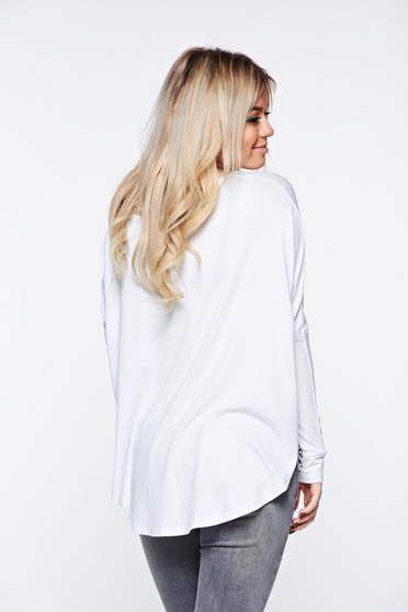 poze cu Bluza dama MissQ alba casual cu croi larg din material elastic si fin