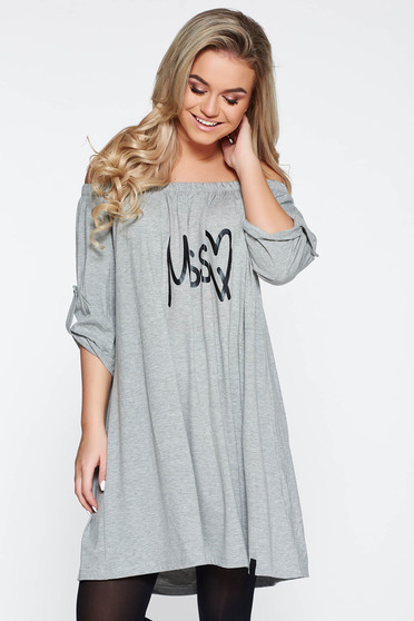 Rochie MissQ gri casual cu croi larg din material elastic cu print