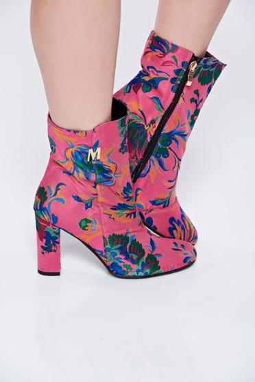 Botine MissQ roz casual cu toc inalt si gros si interior din piele