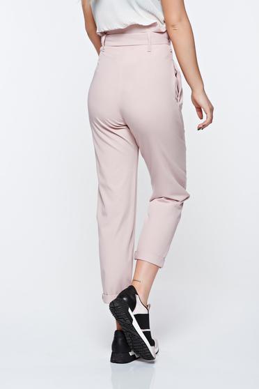 poze cu Pantaloni rosa casual din material usor elastic cu talie inalta cu buzunare