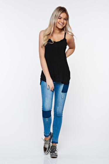 poze cu Top negru elegant din voal plisata cu aplicatii de dantela