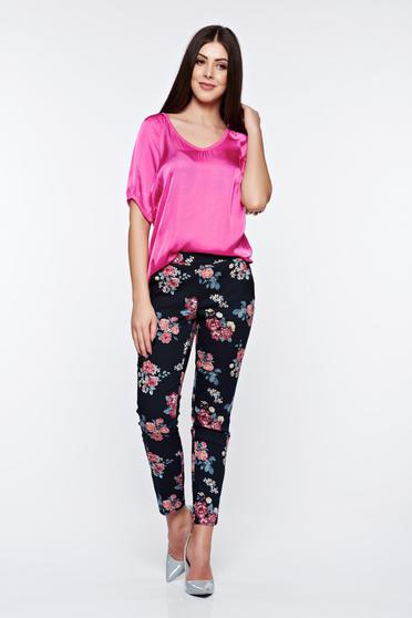 poze cu Tricou roz casual asimetric cu croi larg din material satinat