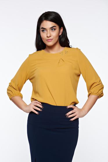 Bluza dama LaDonna mustarie eleganta cu croi larg din material vaporos cu aplicatii cusute manual