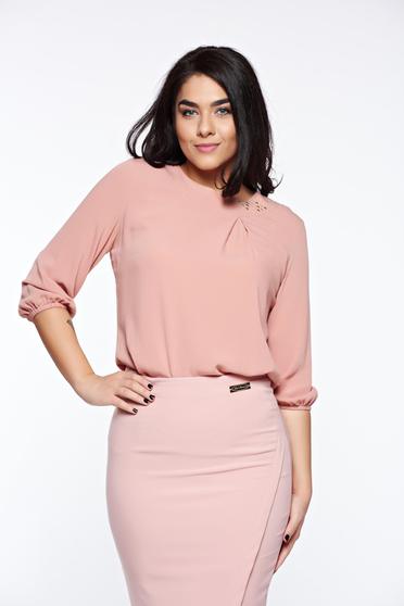 Bluza dama LaDonna rosa eleganta cu croi larg din material vaporos cu aplicatii cusute manual