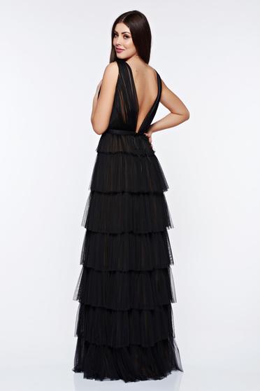 poze cu Rochie Ana Radu neagra de lux din tul captusita pe interior cu decolteu adanc cu volanase