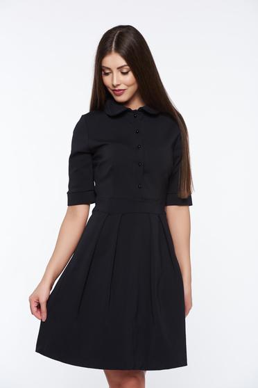 Rochie PrettyGirl neagra office in clos din material usor elastic cu guler rotunjit