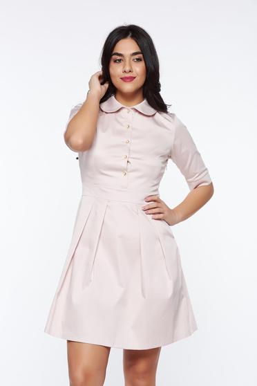 Rochie PrettyGirl rosa office in clos din material usor elastic cu guler rotunjit