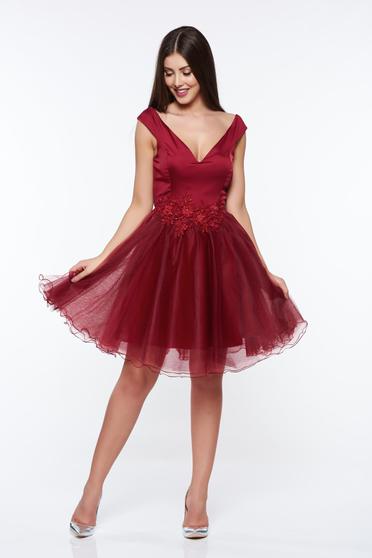 Rochie Artista visinie de ocazie in clos cu bust buretat captusita pe interior cu aplicatii cusute manual