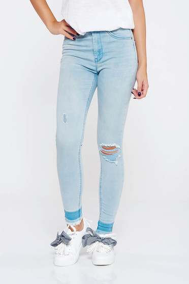 Blugi MissQ albastri deschis casual skinny din bumbac cu rupturi cu talie medie si buzunare