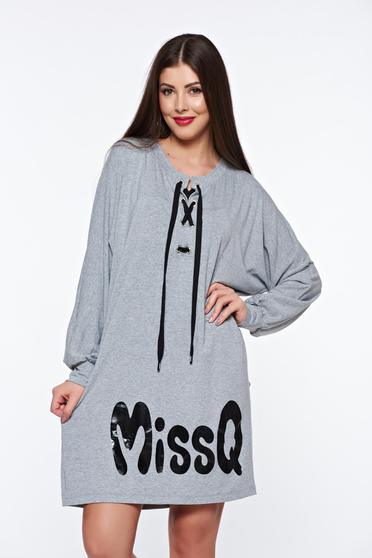 Rochie MissQ gri casual cu croi larg din material elastic accesorizata cu snur