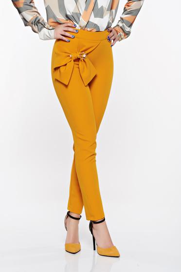 Pantaloni PrettyGirl mustarii eleganti conici din material usor elastic cu talie inalta