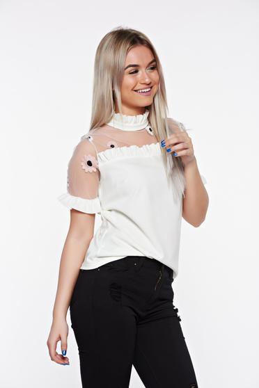 Bluza dama SunShine alba eleganta brodata cu croi larg cu volanase la maneca