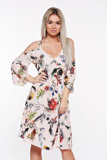 Rochie SunShine rosa de zi cu croi larg din material vaporos cu decolteu in v