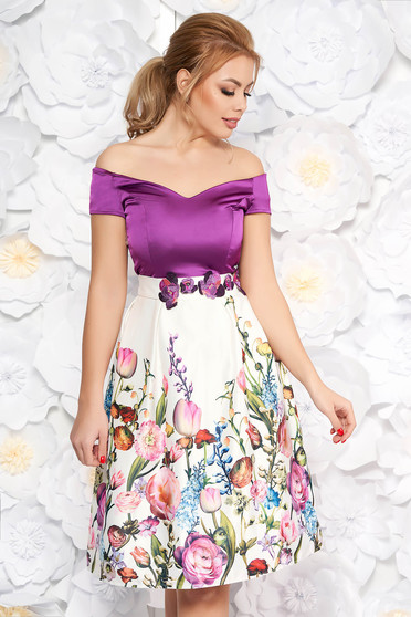 Rochie StarShinerS mov de ocazie din material satinat captusita pe interior accesorizata cu pietre stras