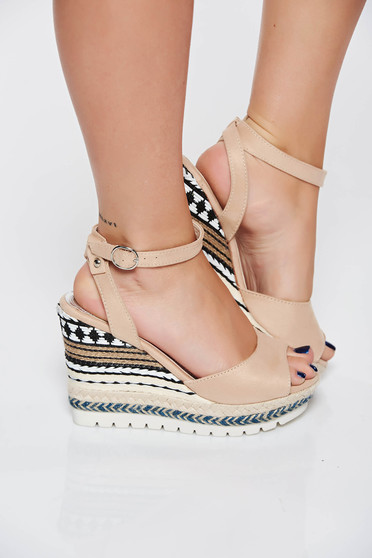 Sandale crem casual din piele ecologica cu bretele