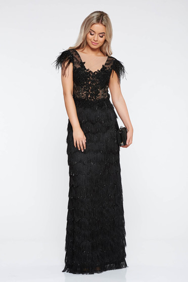 Rochie LaDonna neagra de ocazie cu un croi mulat din dantela si franjuri cu decolteu adanc