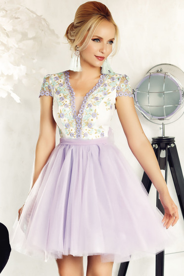 Rochie Fofy lila de ocazie in clos din tul captusita pe interior cu insertii de broderie